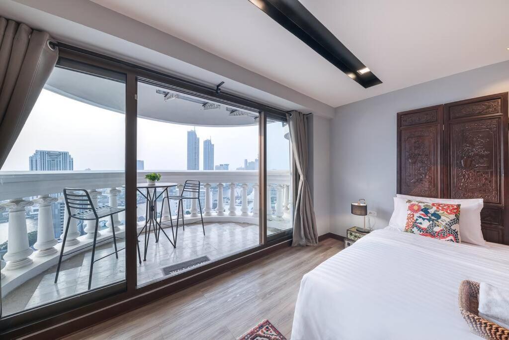 Central Bangkok, 5 Stars River View & Characteristic Decor Buitenkant foto