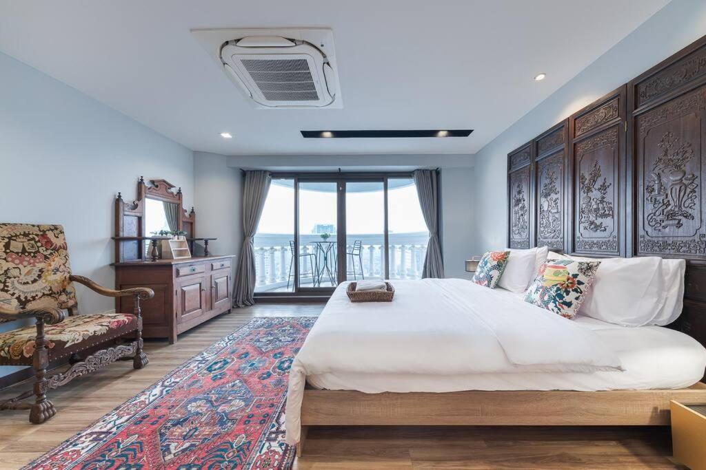 Central Bangkok, 5 Stars River View & Characteristic Decor Buitenkant foto